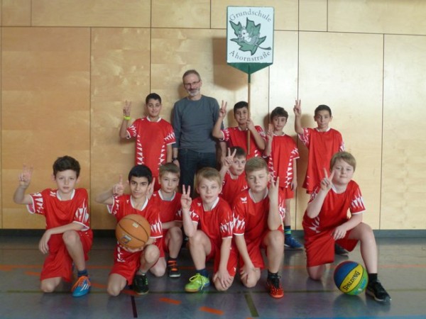 Schule Ahornstraße 2016 Basketball 035 (Kopie)